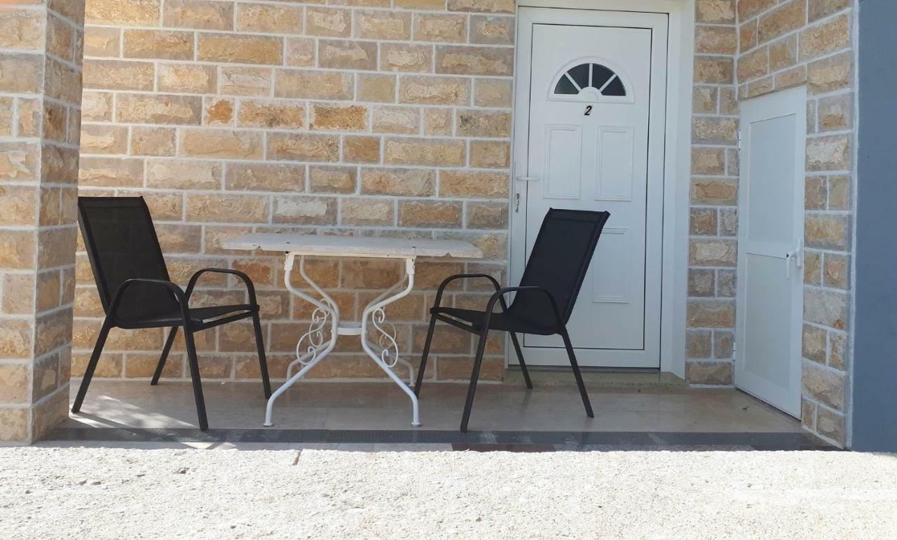 Apartments Irina روفانجسكا المظهر الخارجي الصورة